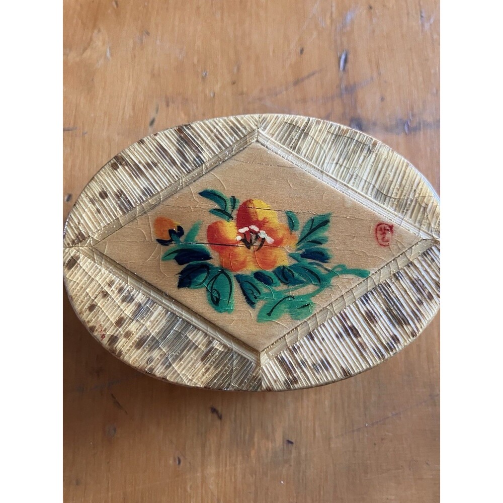 VTG Chinese Bamboo Straw Marquetry Flower Oval Trinket Small 3” Green Silk Lined - Picture 3 of 7